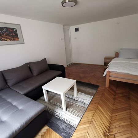 Nov Apartman U Mirnoj Ulici U Centru Beograda المظهر الخارجي الصورة