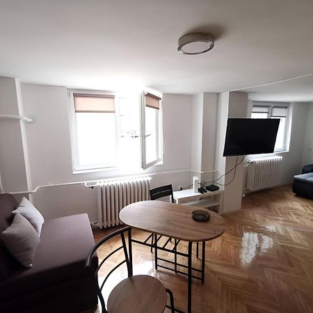 Nov Apartman U Mirnoj Ulici U Centru Beograda المظهر الخارجي الصورة
